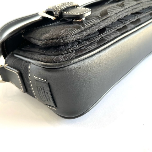 COACH Signature Mini Field Bag, No. 6844 - Picture 6 of 12